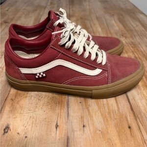 Vans Men's Burgundy and White Sneakers